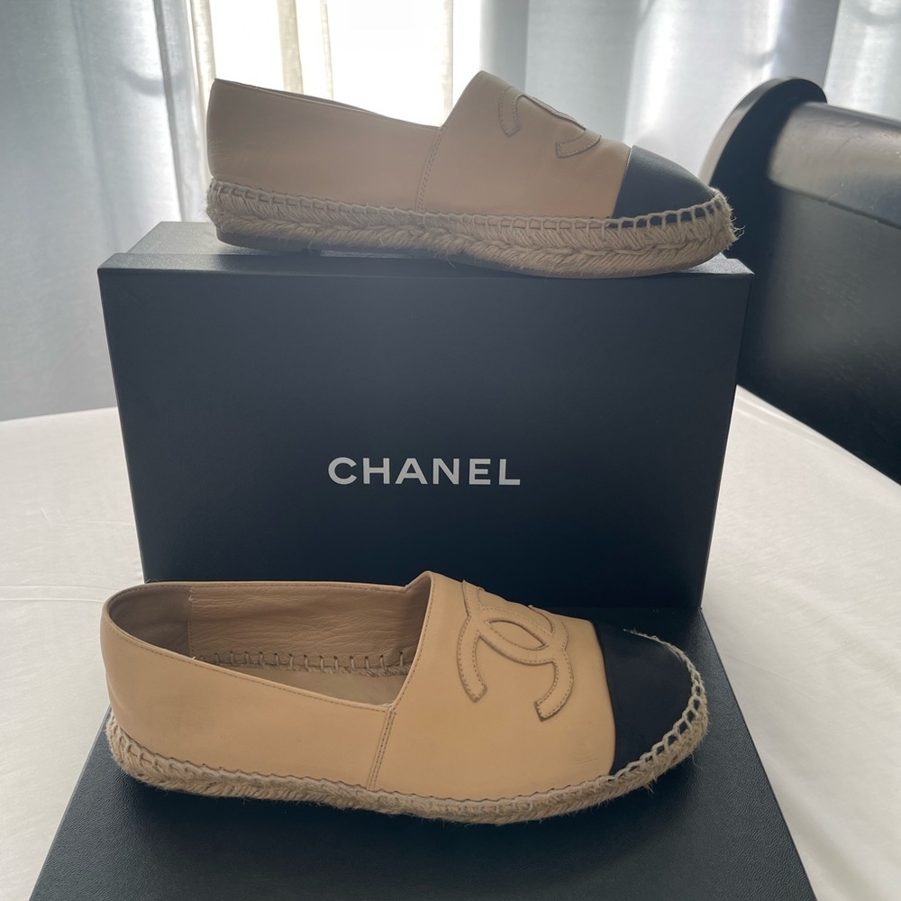 Authentic Chanel Lambskin Beige and Black Edpadrilles